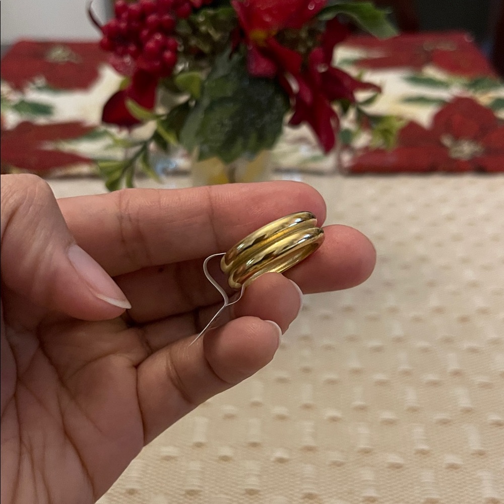 Elegant 18k Gold-Tone plated Women's Ring